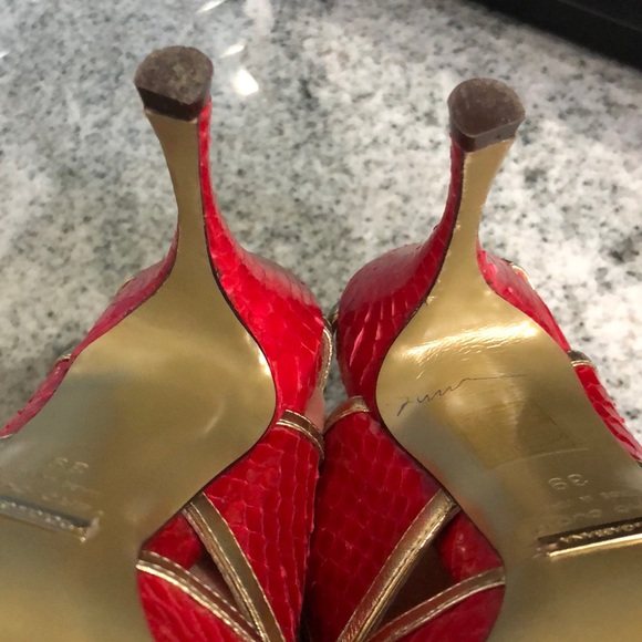 Dolce and Gabbana Heels - Picture 6 of 8